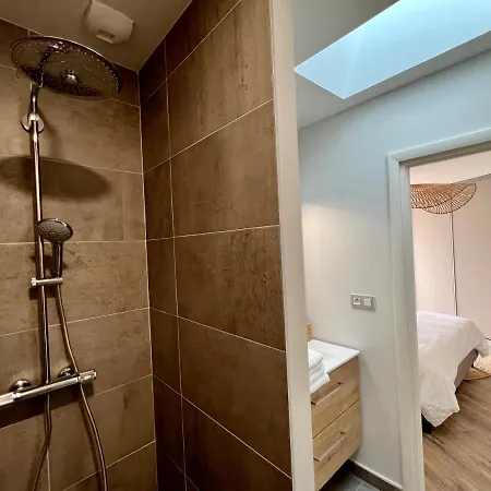 Gaia: Private Near Eurexpo & Airport *