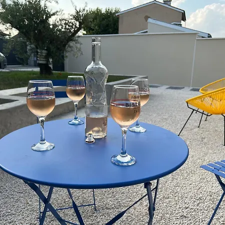 Gaia: Private Near Eurexpo & Airport Genas